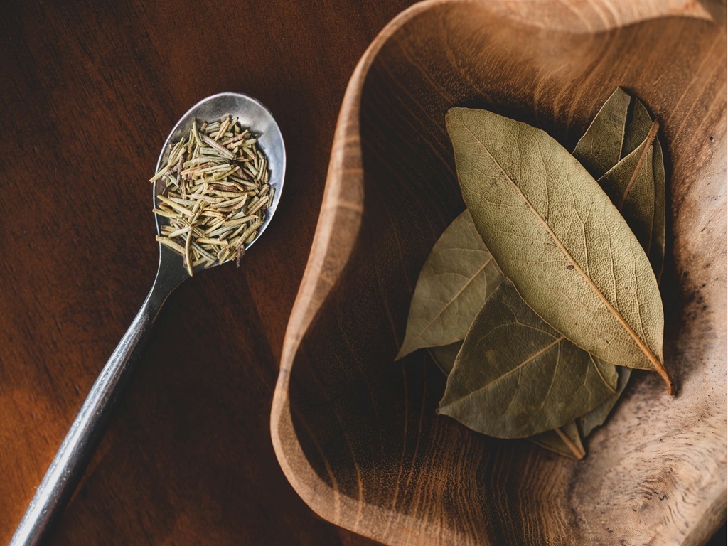 healthy bay leaves for health, image source - pexels