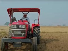 ପ୍ରହ୍ଲାଦ ପ୍ରଜାପତି: ମହିନ୍ଦ୍ରା 275 DI TU PP ସହ ନିଜର ସଫଳ କାହାଣୀ 