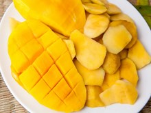 Mango peel: ଜାଣନ୍ତୁ ଆମ୍ବ ଚୋପାର ଔଷଧୀୟ ଗୁଣ..!
