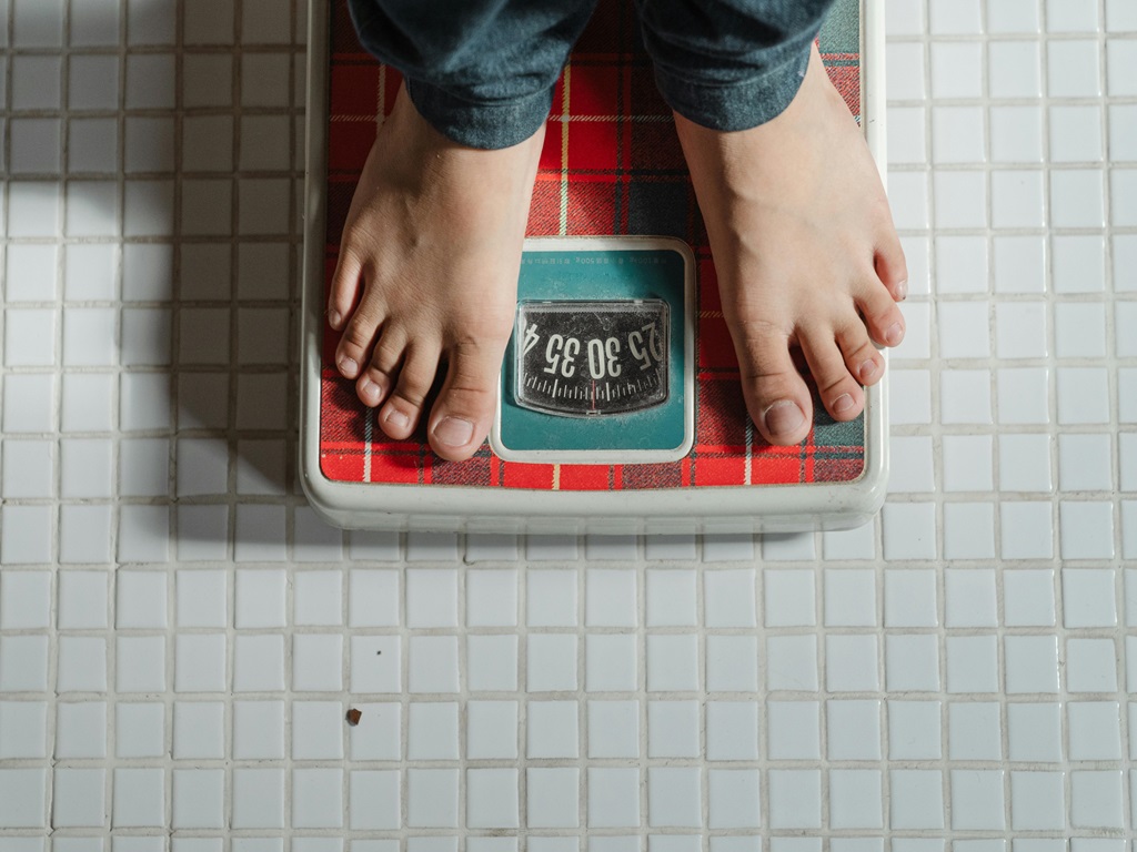 Ayurvedic drink abruptly break down fat, image source - pexels