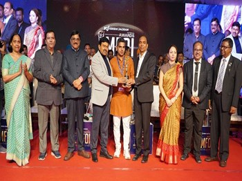 RFOI - First Runner-Up:ସଫଳ ଚାଷୀ ଲେଖ ରାମ ଯାଦବଙ୍କୁ MFOI Awards 2025ରେ ମିଳିଲା RFOI-ପ୍ରଥମ ରନର୍ସ-ଅପ୍ ପୁରସ୍କାର 