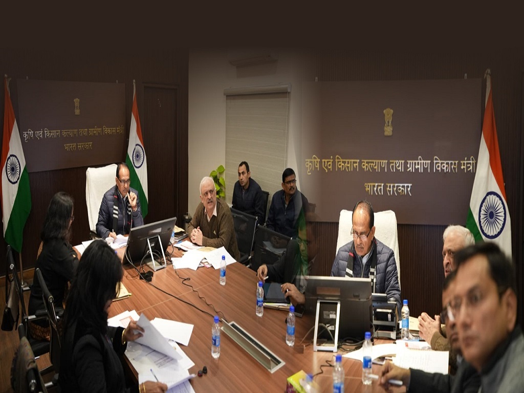 Union Agriculture Minister is reviewing agriculture schemes and budget utilisation with states, pic credit: www.pib.gov.in