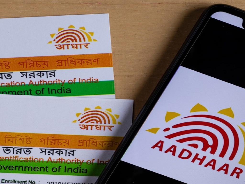 now change name and address in regional language in aadhaar card