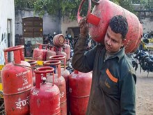 ଖୁସି ଖବର :  LPG ଗ୍ୟାସ ସିଲିଣ୍ଡରକୁ ନେଇ ବଡ଼ ପରିବର୍ତ୍ତନ, ଦେଶର କୋଟି କୋଟି ଲୋକଙ୍କୁ ମିଳିବ ଲାଭ  ଖୁସି ଖବର :  LPG ଗ୍ୟାସ ସିଲିଣ୍ଡରକୁ ନେଇ ବଡ଼ ପରିବର୍ତ୍ତନ, ଦେଶର କୋଟି କୋଟି ଲୋକଙ୍କୁ ମିଳିବ ଲାଭ