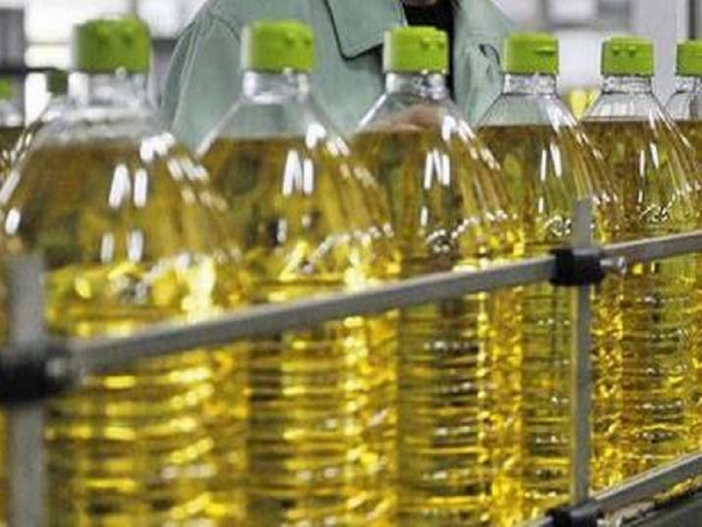 centre imposed stock limits on edible oils and oilseeds till june 30