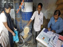 Ration Card: ରାସନ ନେବା ନିୟମରେ ହେଲା ବଡ଼ ପରିବର୍ତ୍ତନ, ଜାଣନ୍ତୁ ନଚେତ ପଡିବେ ଅସୁବିଧାରେ 