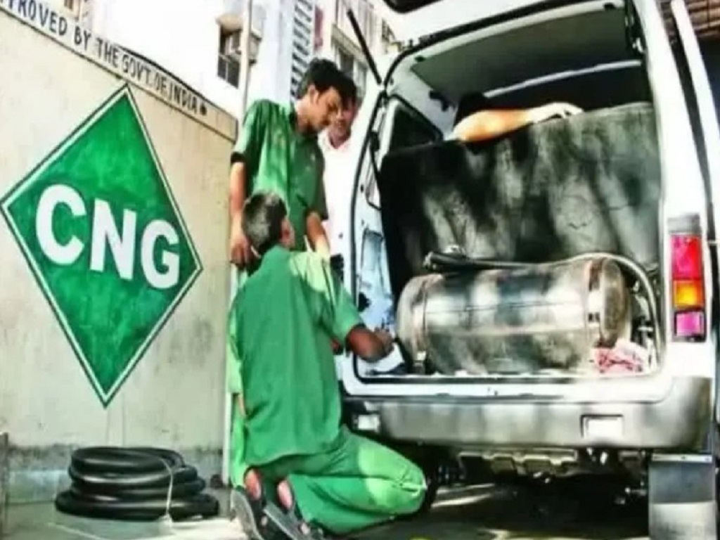 CNG price hike in delhi today