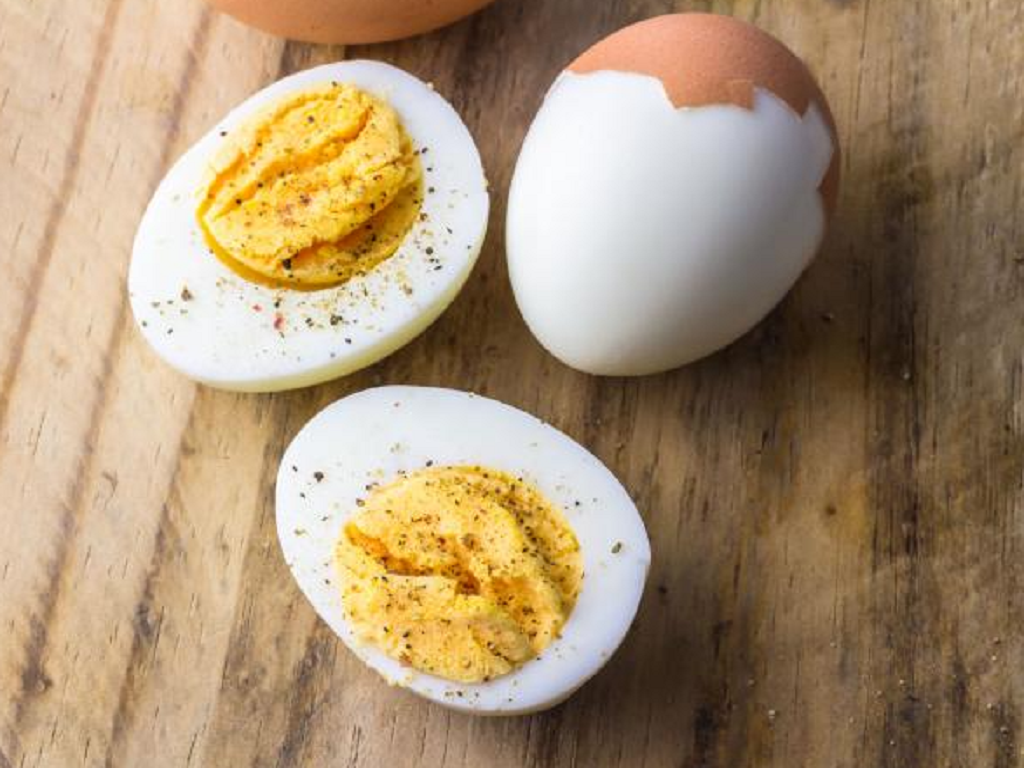 diabetics people are eating eggs!
