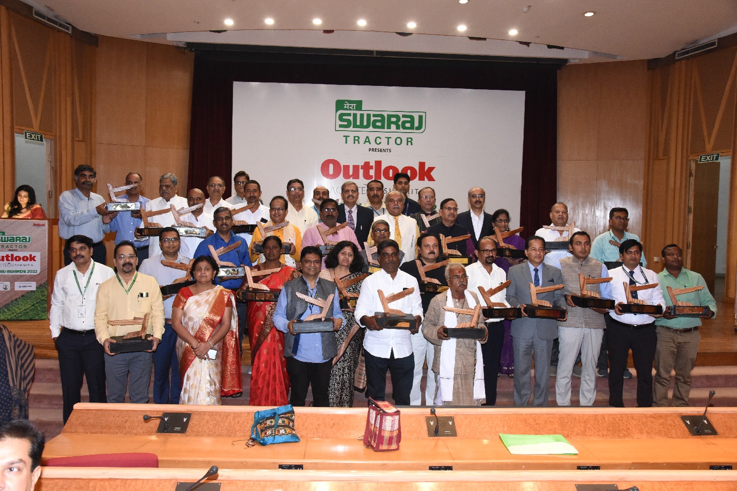 Swaraj Tractors recognizes heroes of Indian Agriculture at the 4th  edition of Swaraj Awards