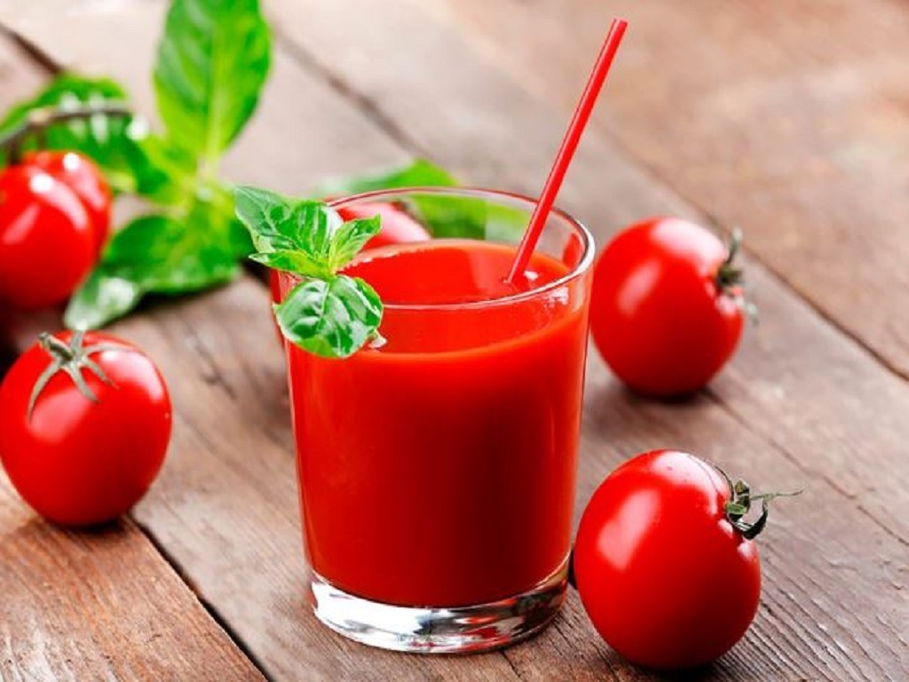 tomato juice benefits for face