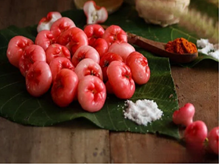 Rose Apple : କୃଷକମାନେ ପ୍ରତିବର୍ଷ ରୋଜଗାର କରିବେ ଲକ୍ଷାଧିକ Rose Apple : କୃଷକମାନେ ପ୍ରତିବର୍ଷ ରୋଜଗାର କରିବେ ଲକ୍ଷାଧିକ